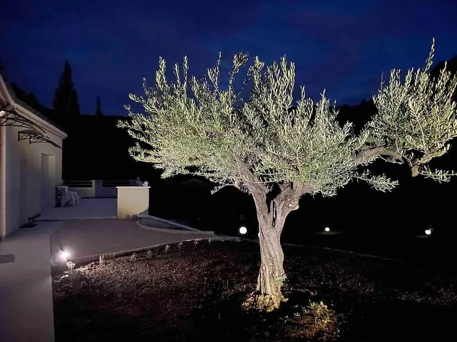 Au Mas Du Bec Pointu Entre Diois Et Provence Βίλα Eygluy-Escoulin 0*,